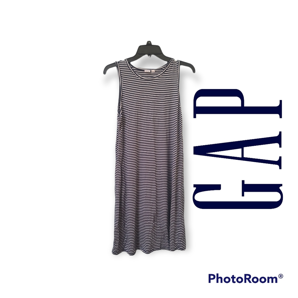 Gap NWOT Sleeveless Striped Dress